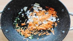 Тефтели с кабачками и цветной капустой в сметане