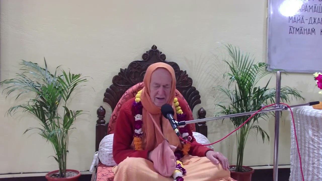 08.02.2025 - Воспевание Святых имен (только джапа), экадашная программа в MCS  Hаll, Маяпур