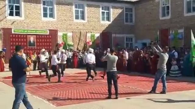 Мой выпускной смотреть онлайн