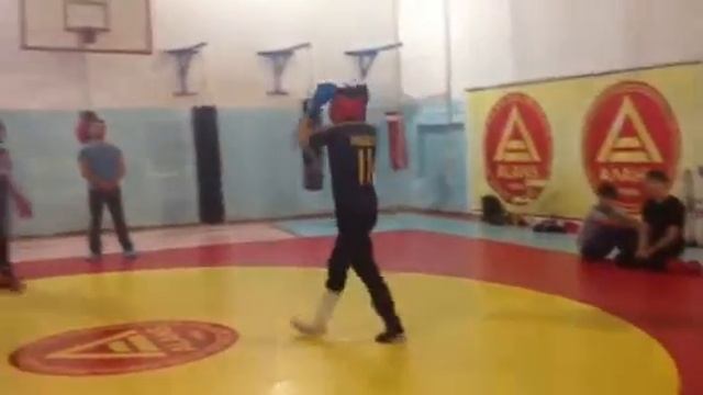 Дима Хасиев. Спаринг