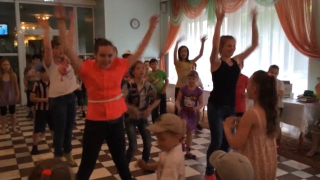 Флешмоб на закрытие смены смотреть онлайн