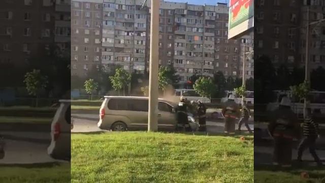 Горит авто в ЮМР Краснодар 1.05.2017