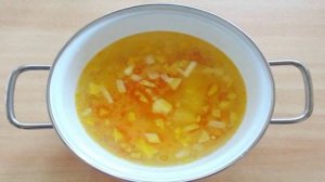Суп из щавеля с сардельками