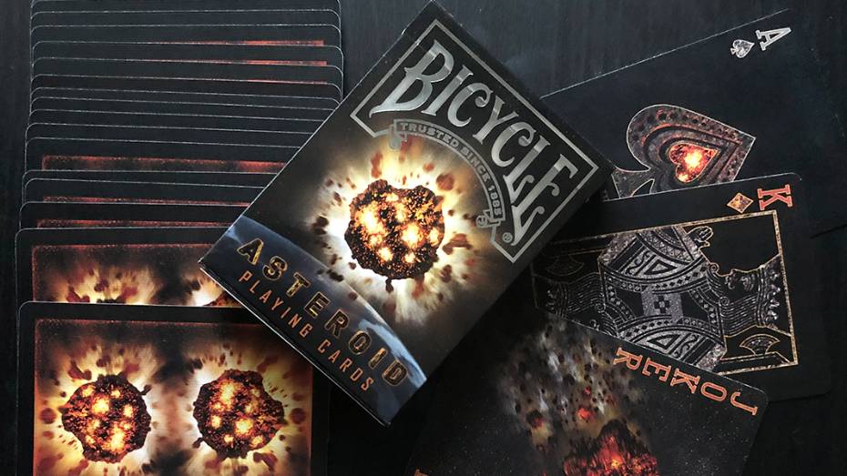 Игральные карты Bicycle Asteroid обзор