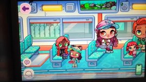 Лучшая семейка.  Чернушка спряталась в кустах. Муж с детьми уехал на автобусе. 1ч. Аватар ворлд.