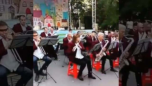 Оркестр в Лакреевском парке - 2018г смотреть онлайн