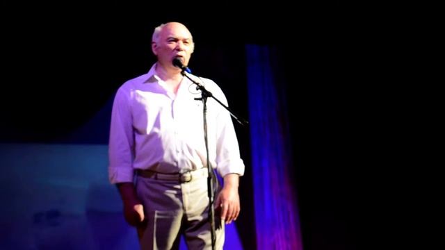 Виктор Видяпин поет песню про подвиг врачей смотреть онлайн