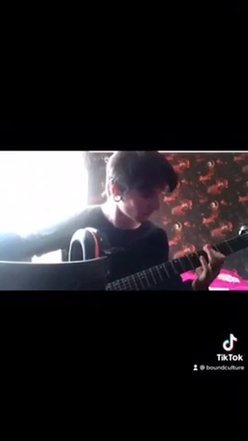 #ХАРДРОК #МУЗЫКА #ИГРА #beautiful #отдых #sport #hand #love ГИТАРА #НАУШНИКИ смотреть онлайн