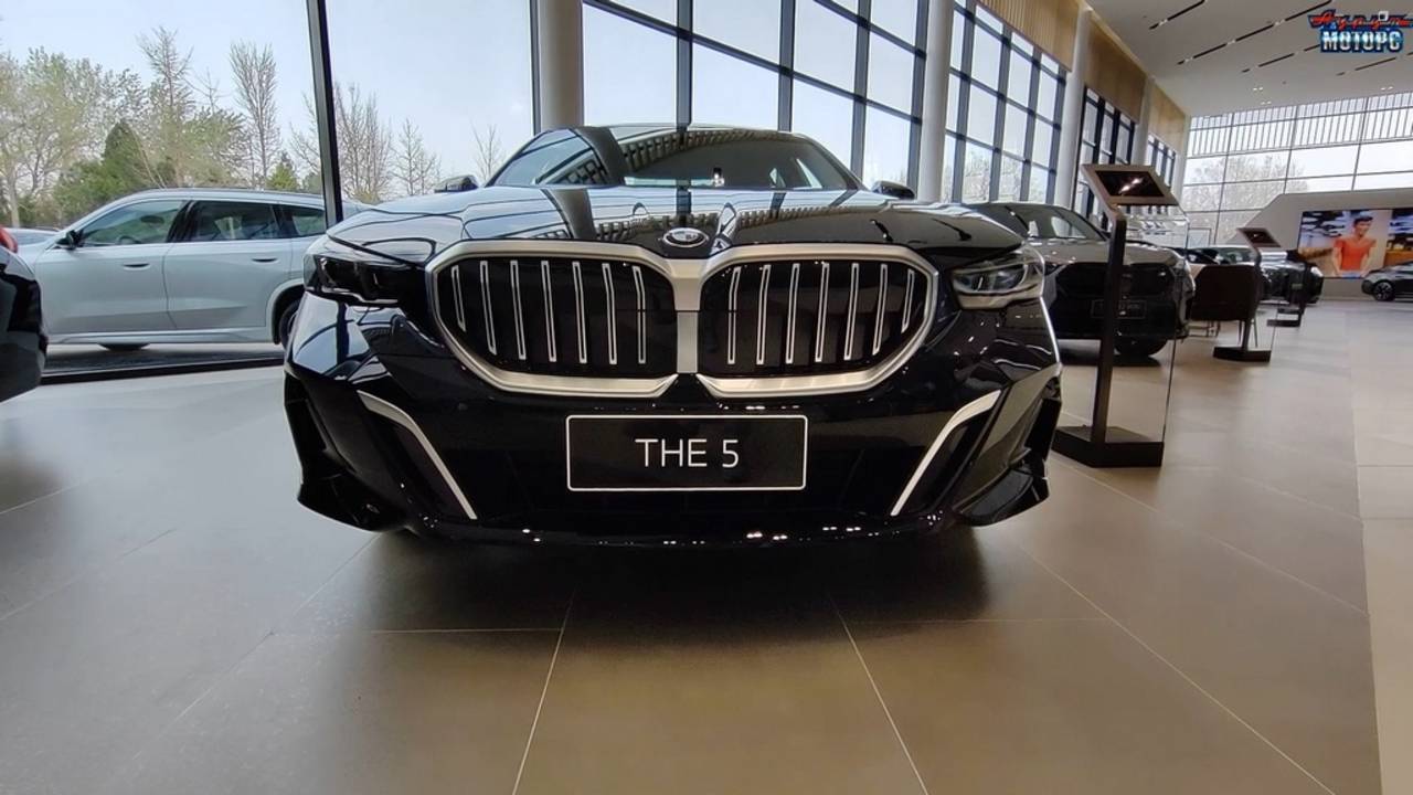 BMW 5 Series - привезем из Китая