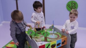 Дети играют в детском саду // Футаж без музыки