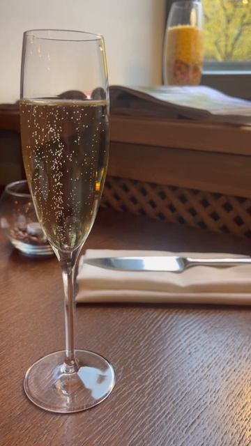 ЗАЛИПЛА🤤 Посоветуйте рестораны в Питере🙏🏻🥰 смотреть онлайн