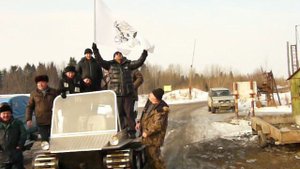 Встреча   самодельщиков в автосервисе мужа