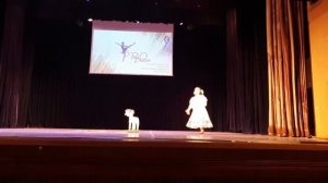 Девчонка Алёнка и Яшка барашка