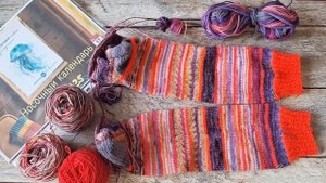 Связала гольфы из остатков носочной пряжи. Мой отчёт по Носочному календарю