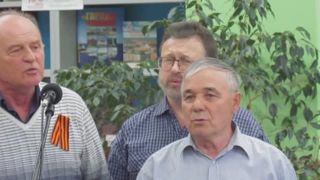 б.окуджава. "счастливый жребий". исп. хор клуба "живая струна"