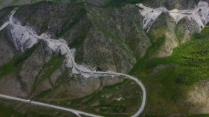 Пролетая над ПЕРЕВАЛОМ ЧИКЕ-ТАМАН Республики Алтай