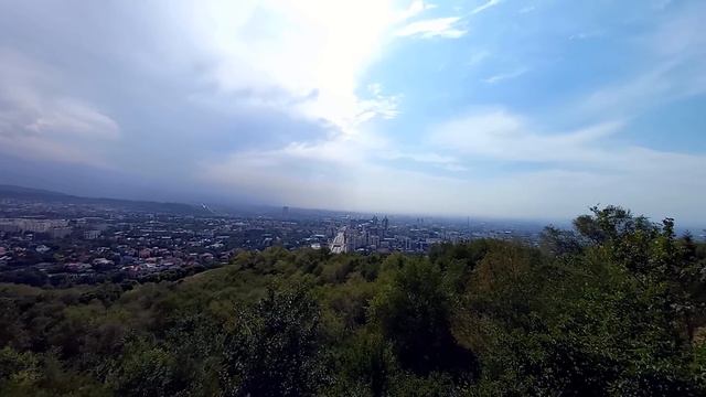Көк Төбе - Алақандағыдай Көрініс. 1130 Метр Биіктікте