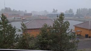 27 апреля погода в Шатуре. Приехали в ветровках на отдых к Святому озеру