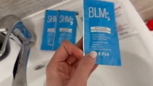 Показываю какие мне дали шампуни и бальзамы на пробу в магазине Plants.vs.Zombies.igrok