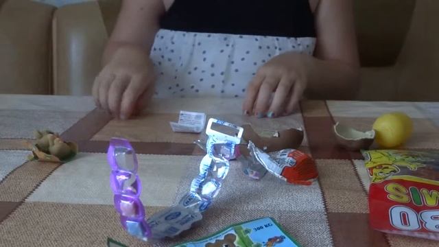 Открываем киндер,червячков) смотреть онлайн