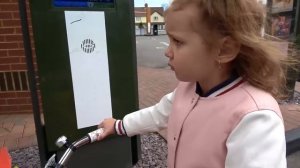 Мисс Кэйти и Мистер Макс (Miss Katy) Макс и Кэти готовят свой Хэппи Мил