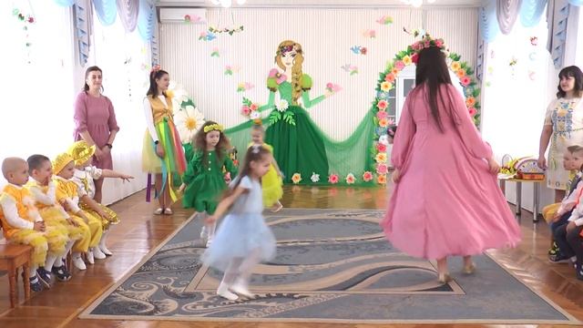 Свято Весни та Мами 2023 ДНЗ №14 "День народження Веселки" (молодший вік)