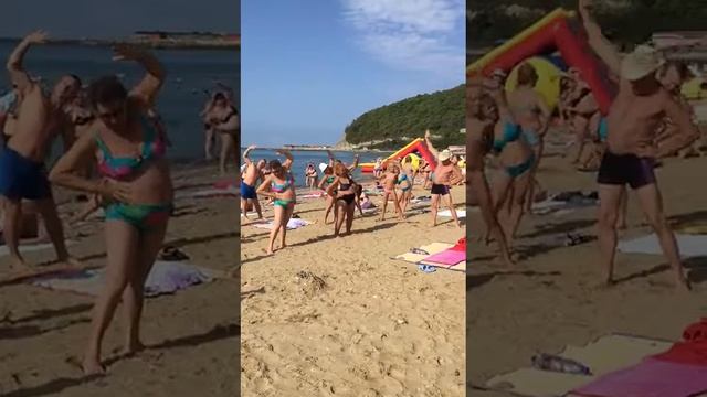 Муниципальный пляж Джубга. Утренняя зарядка 02.09.2018 смотреть онлайн