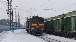 Тепловоз 2ТЭ10М-0356 с приветливой бригадой и тифоном Т9. Звук 10Д100.