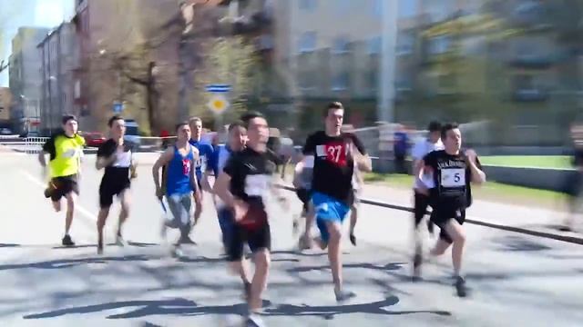 В Выборге прошла 70-я легкоатлетическая эстафета, посвященная годовщине Великой Победы смотреть онлайн