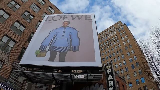 What Are People Wearing in New York? (Fashion Trends 2023 Spring Outfits)