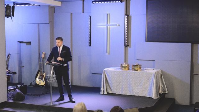 "Чому ми страждаємо?" Пастор церкви Володимир Білик. смотреть онлайн