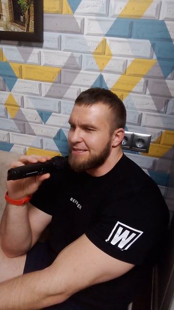 Прикол: Mr. Credo в караоке , новый год в Одинцово)) смотреть онлайн