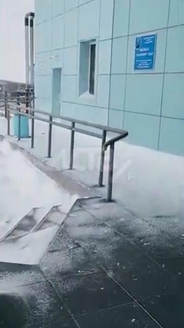 Апрель метель Сахалин: в Охе из-за непогоды закрыли аэропорт