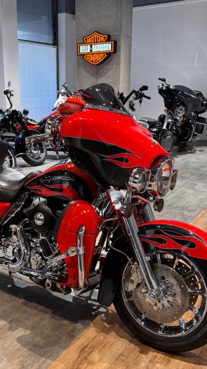 CVO Electra Glide FireFighters Edition
