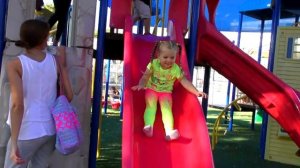 Рома и Диана Детская площадка на открытом воздухе для веселых игр с Ромой и Дианой