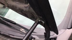 Упоры капота Citroen C-Crosser (2007-2012)