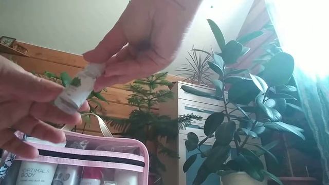 Приятная покупка! Все, что Я люблю, все основные уходовые штучки, поместились! Ура! Балую себя) смотреть онлайн