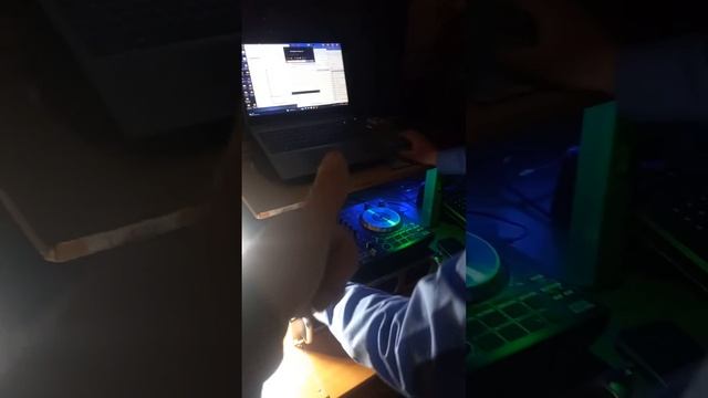 Ребята просто зажигалки, прям.огонь супер танцы ..Азат Халимов..Фанур Якупов.Динар Якупов.Ильвир М смотреть онлайн