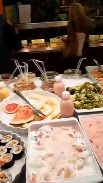 Местная столовая, Прага смотреть онлайн