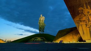 Ржевский мемориал Советскому солдату. Вечерняя подсветка от TRIF