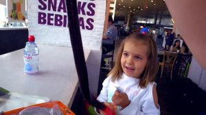 Мистер Макс Дети САМИ сняли свой первый ВЛОГ от Мистер Макс