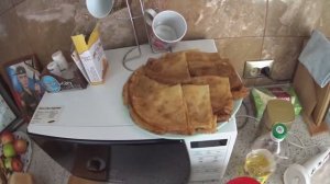 ЖИВЕМ В ДЕРЕВНЕ!!НАПЕКЛИ БЛИНОВ!!ГОТОВИМ СЛАДКУЮ КОЛБАСКУ!!ПРОГУЛЯЛСЯ ПО ХУТОРУ!!