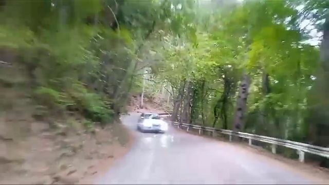 Ай-Петри спуск по серпантинам в Ялту! смотреть онлайн