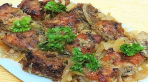Свинина на луковой подушке