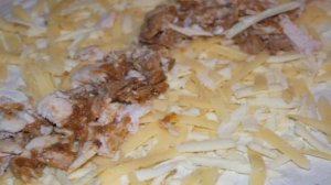 Лаваш с курицей и отварным яйцом