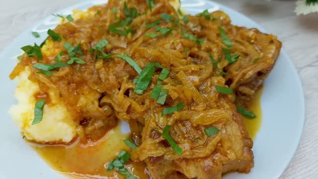 Лучший рецепт мяса, что когда-либо встречала! Вкус бесподобный! Готовить просто и быстро!