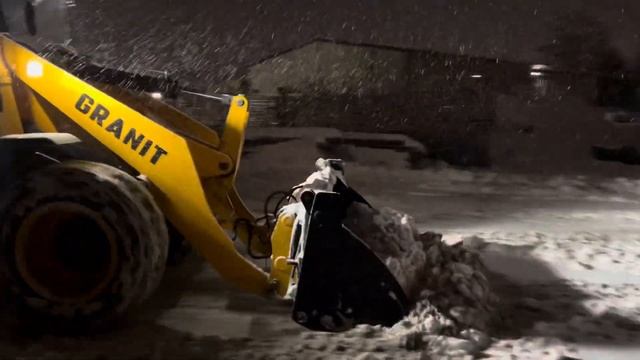 Снежок идет смотреть онлайн