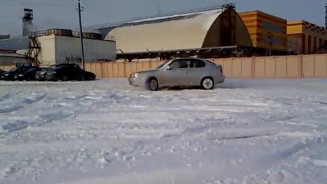 Hyundai жёстко плавит снег!!! V 2.0 смотреть онлайн