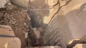 Строительство, дробление щебёнки