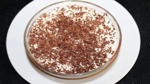 Сметанное желе с черносливом и грецким орехом